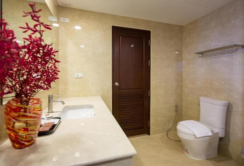 סוויטה משפחתית, Riche Hua Hin Hotel   Sha Plus