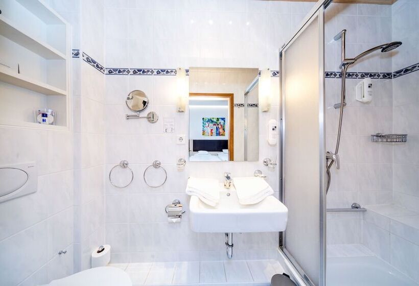 Номер Комфорт, Parkhotel Pyrmont