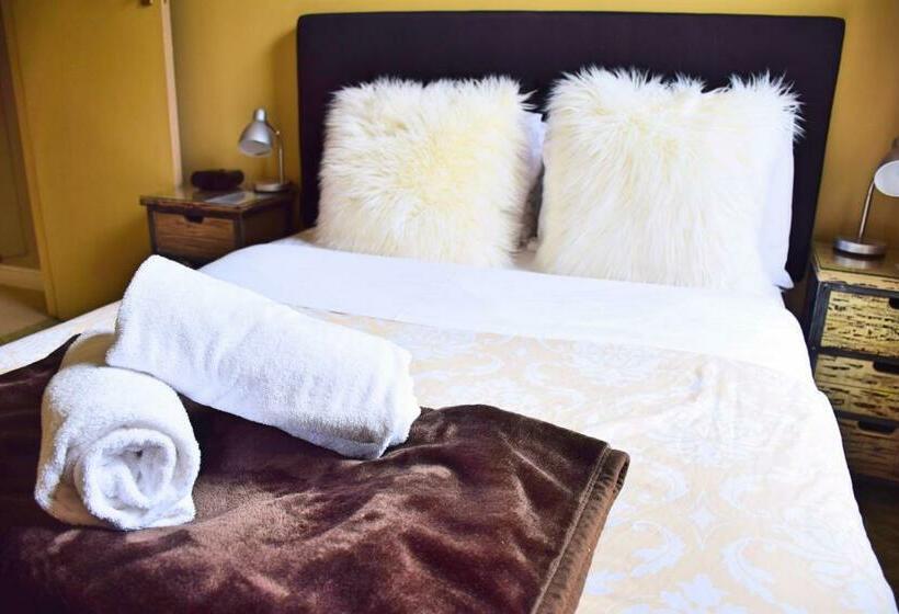 Номер Стандарт, The Prince Albert Backpackers & Bar