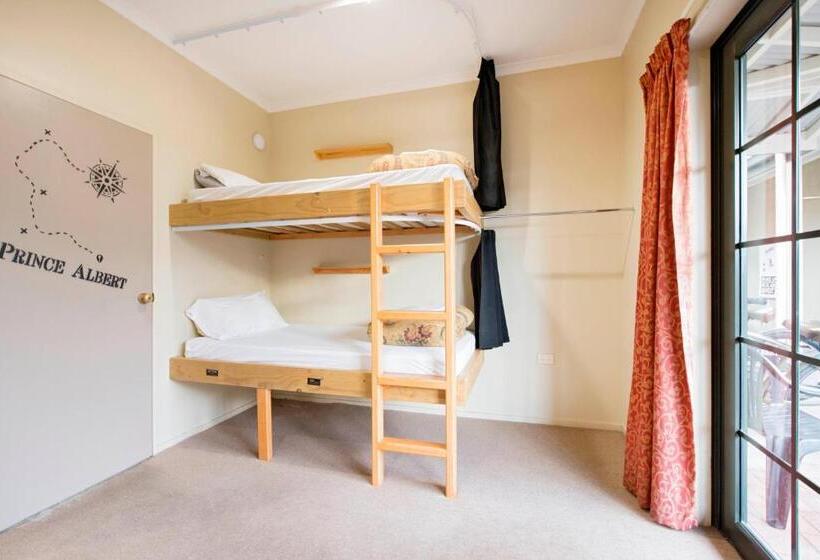 Кровать в Общей Комнате, The Prince Albert Backpackers & Bar