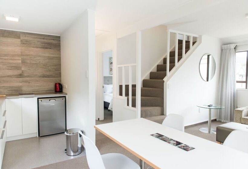 آپارتمان 2 خوابه, Aria On Bank