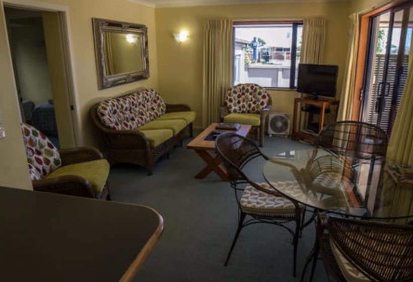 Люкс 2 Спальни, Boatshed Motel Apartments