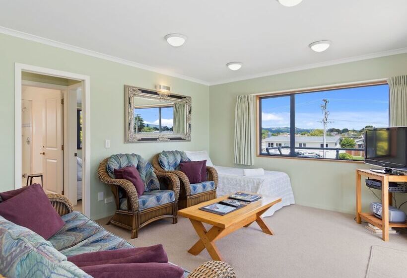 Люкс 2 Спальни, Boatshed Motel Apartments