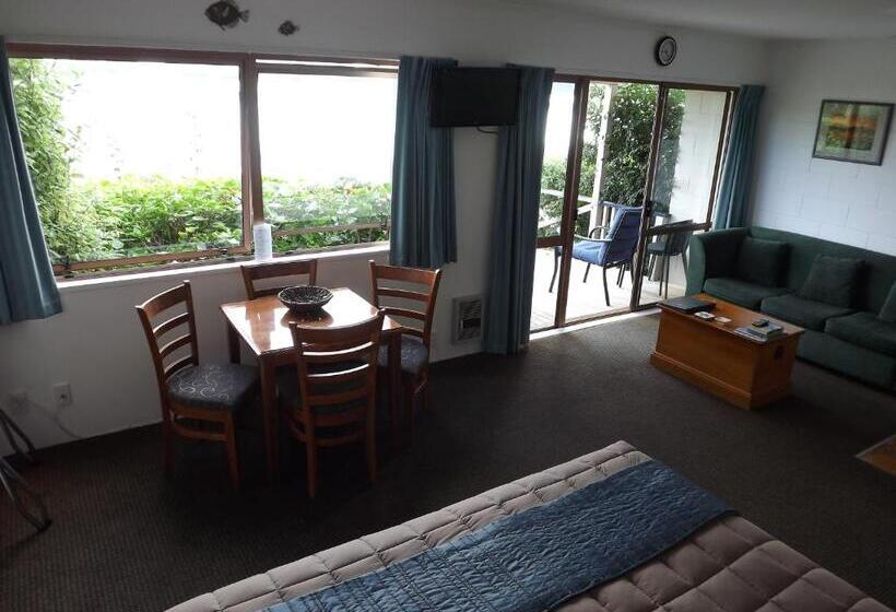 Апартаменты 1 Спальня с Видом, Harbour View Motel