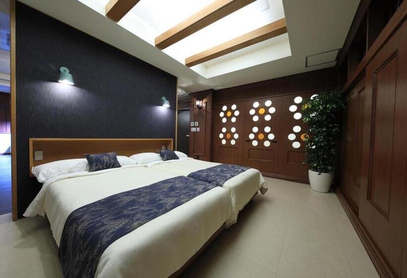 Президентский Люкс, Terrace Garden Mihama Resort