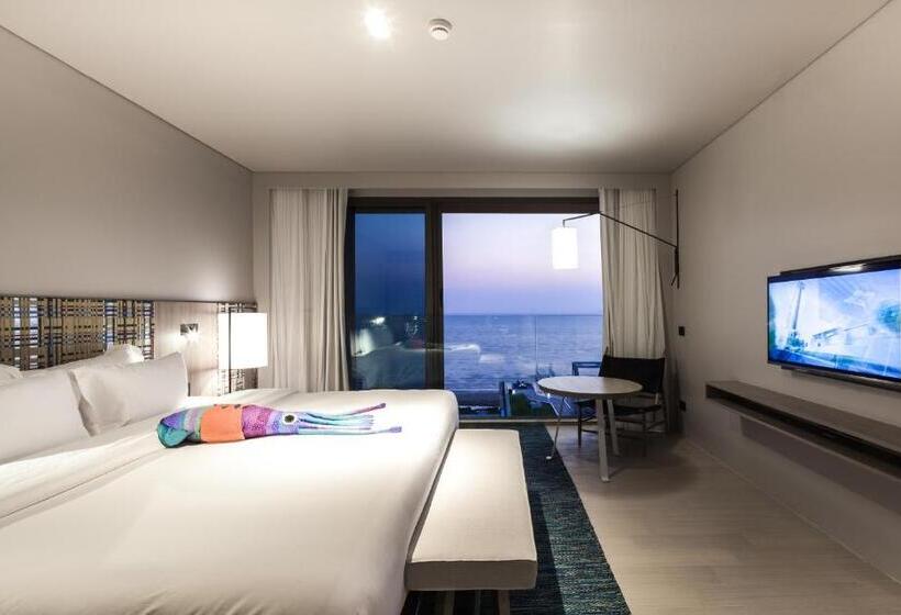 Вилла с 1 спальней и бассейном, Veranda Resort Pattaya   Mgallery By Sofitel