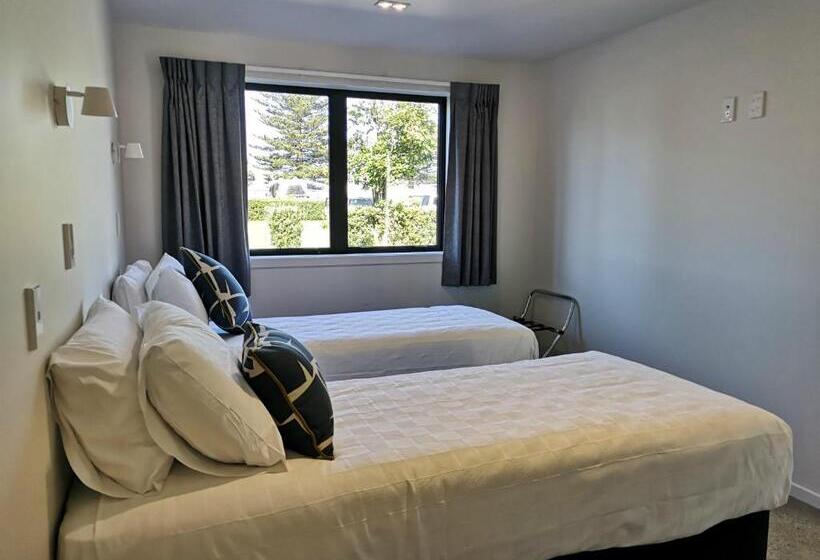 Апартаменты 3 Спальни, Waikanae Beach Ocean View Apartments