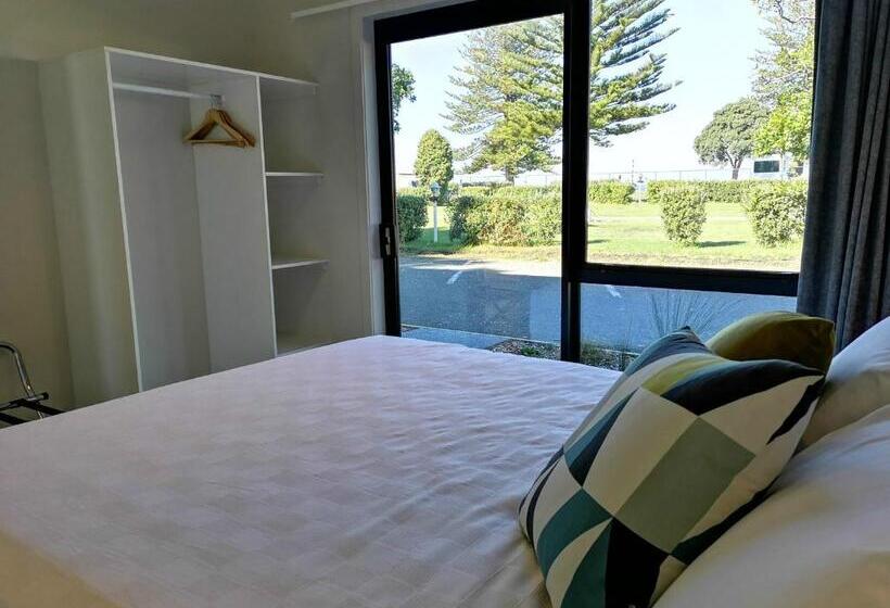 Apartamento 2 Dormitórios, Waikanae Beach Ocean View Apartments