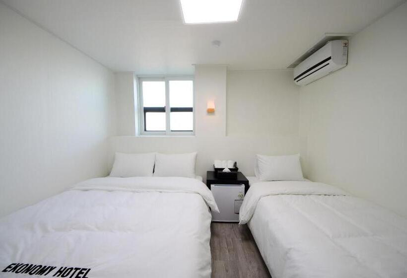 غرفة قياسية ثلاثية, Ekonomy Hotel Incheon