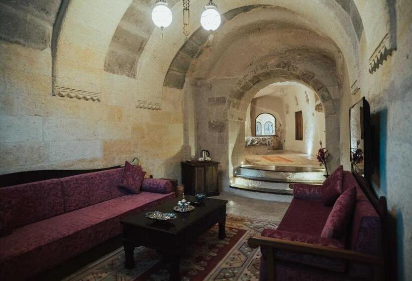 스위트, Hu Of Cappadocia   Special Class