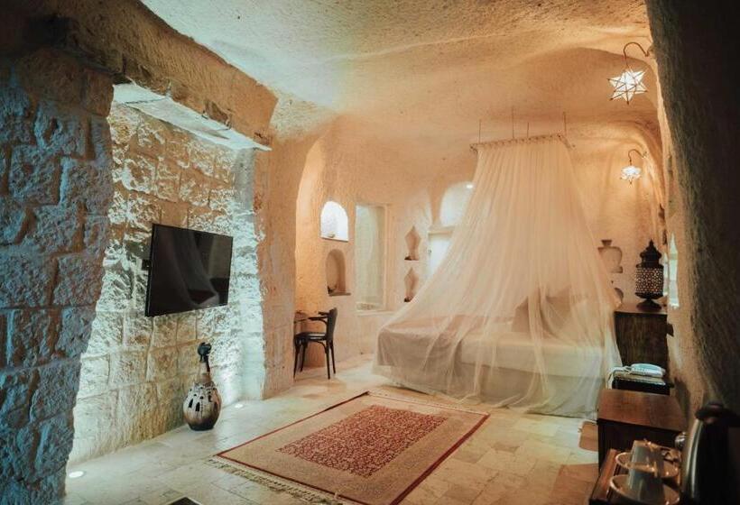 디럭스 스위트, Hu Of Cappadocia   Special Class