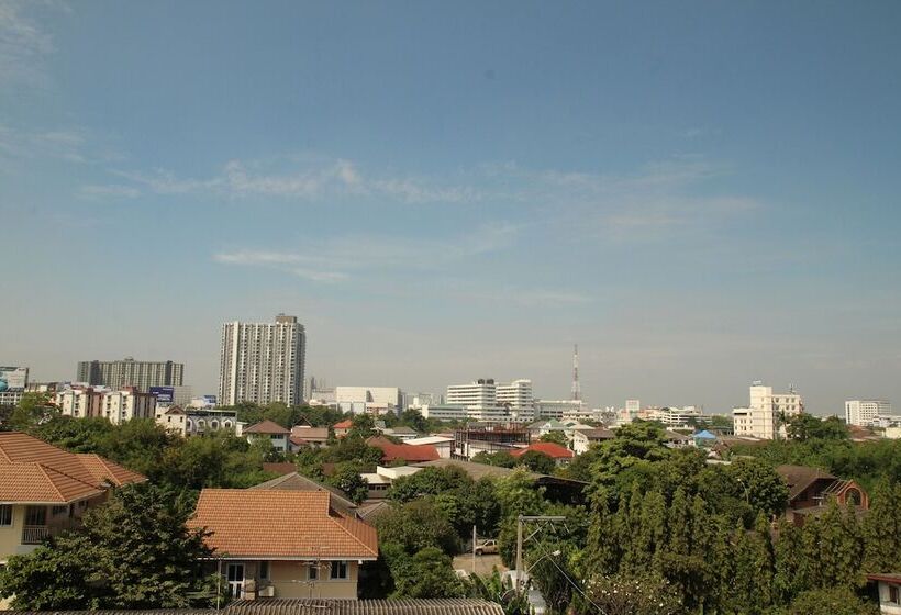 高级大房间, Regent Ngamwongwan