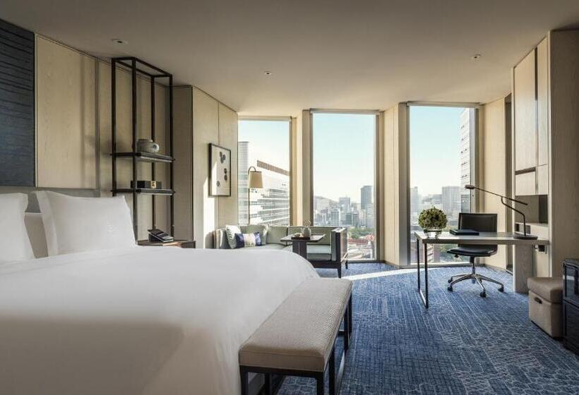 Номер Deluxe Кровать Кинг, Four Seasons Hotel Seoul