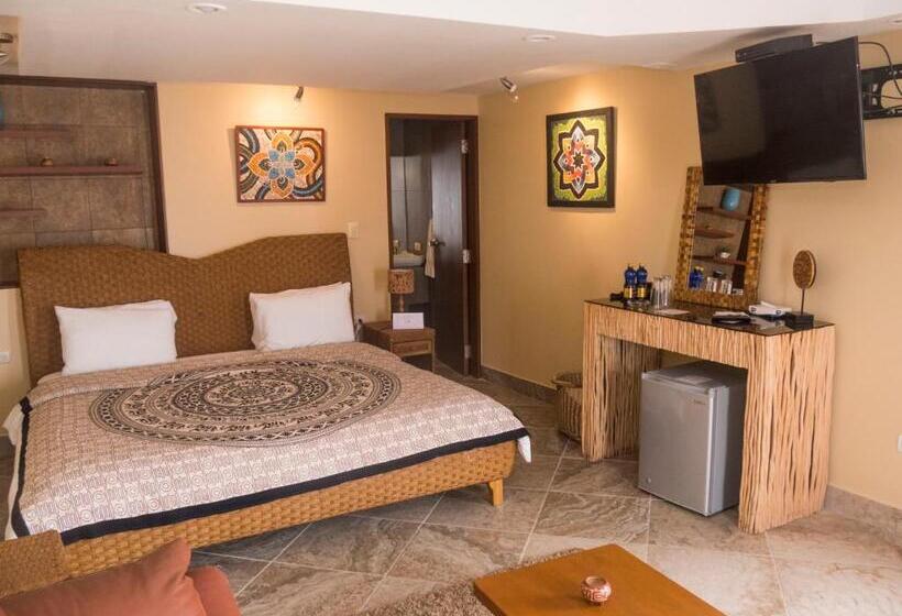 Deluxe Suite King Bed, Dharma Beach