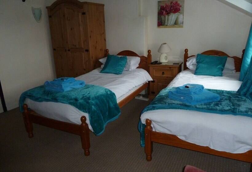 Номер Стандарт, Mid Wales Inn