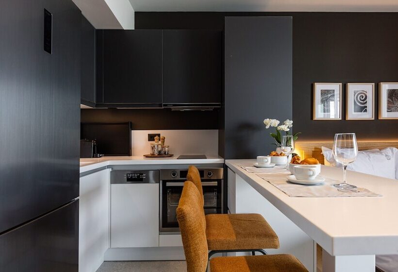سوییت جونیور با چشم‌انداز دریا, Porta Suites