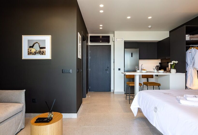 سوییت جونیور با چشم‌انداز دریا, Porta Suites