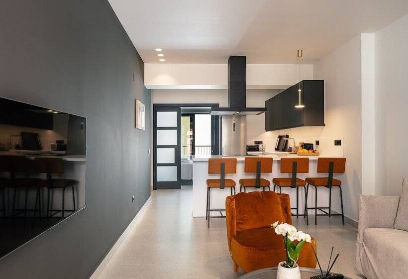 سوییت سوپریور, Porta Suites