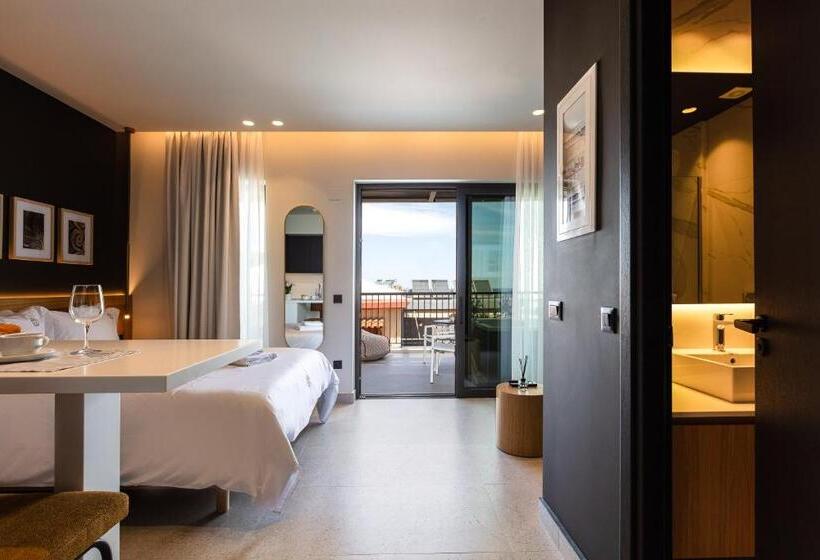 سوییت جونیور با چشم‌انداز دریا, Porta Suites