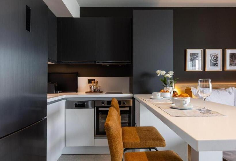 سوییت جونیور با چشم‌انداز دریا, Porta Suites