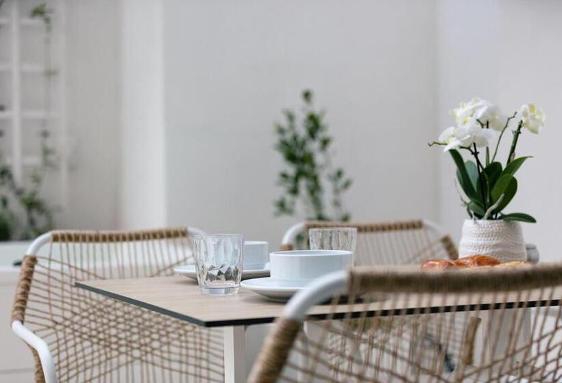 Suite with Terrace, Porta Suites