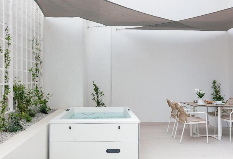 Suite with Terrace, Porta Suites