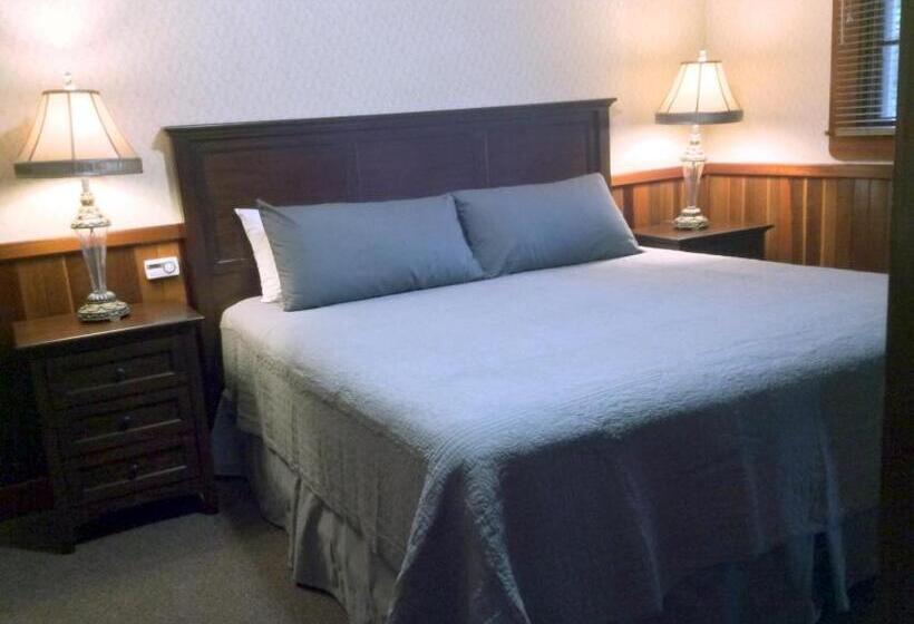 Люкс Deluxe Кровать Кинг, Miranda Gardens Resort