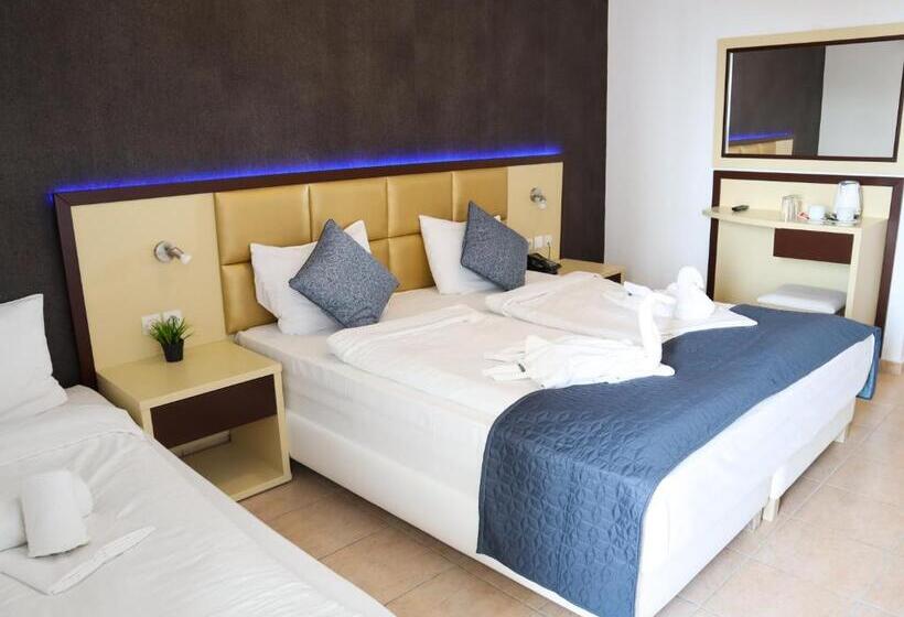 Номер Стандарт Вид на Море, Adele Resort