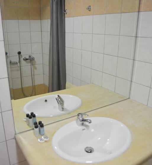Четырехместный Номер Superior, Adele Resort