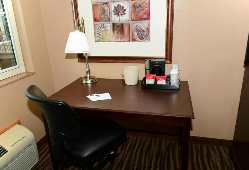Номер Executive Кровать Кинг, Cobblestone Inn & Suites   Denison | Majestic Hills