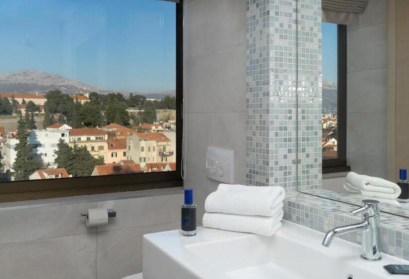 Номер Superior Боковой Вид на Море, The View Luxury Rooms