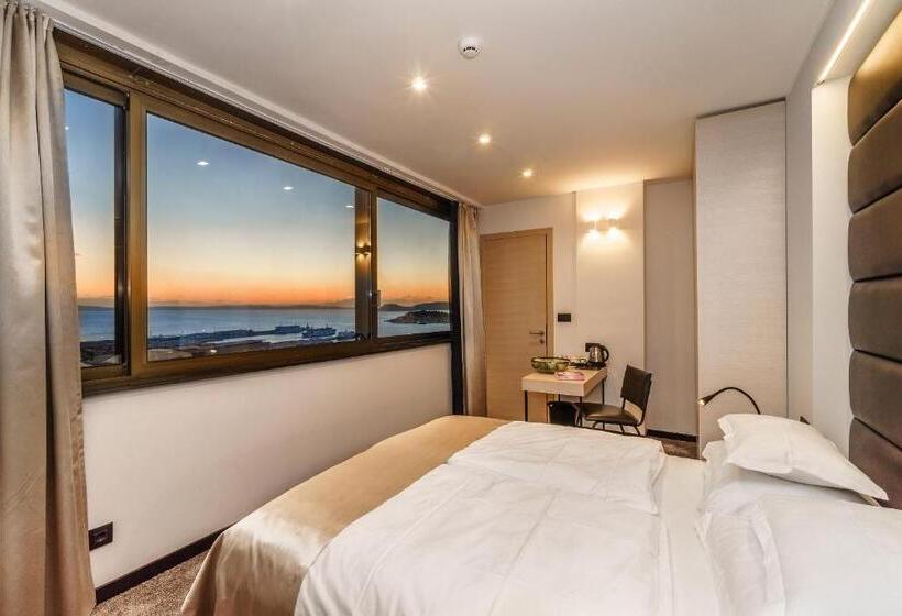 Люкс Вид на Море, The View Luxury Rooms