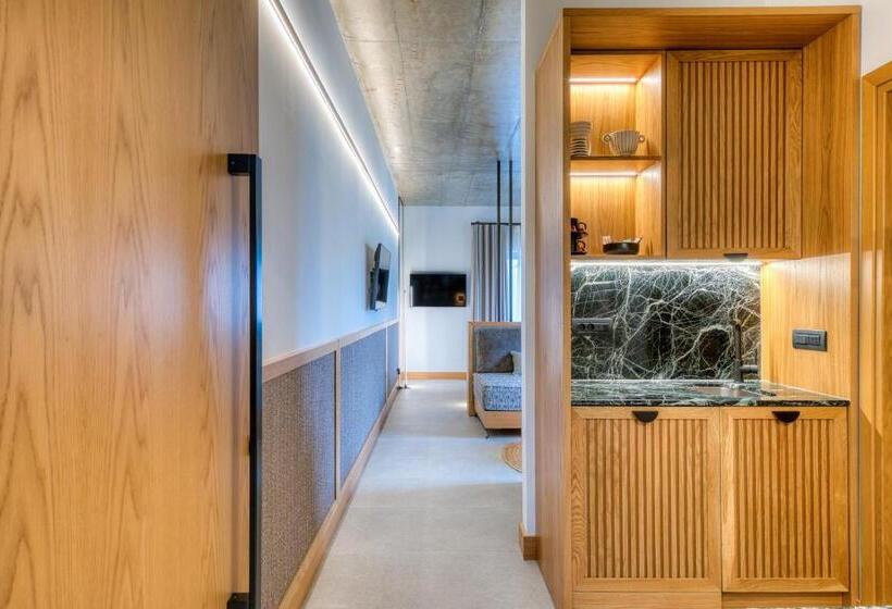 Люкс Вид на Сад, Capital Luxury Suites