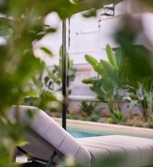 Люкс Повышенной Комфортности, Capital Luxury Suites