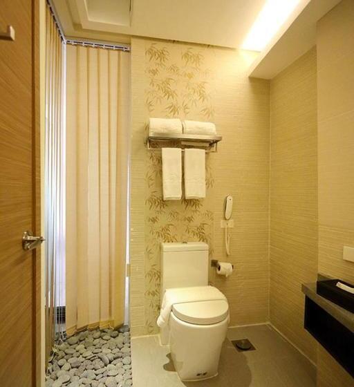 디럭스 룸, Greenleaf Hotel Gensan