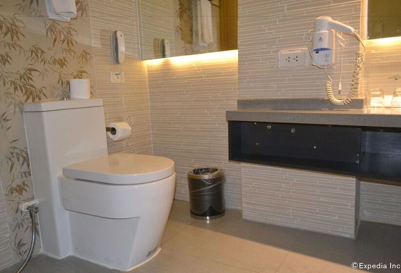이그제큐티브 룸, Greenleaf Hotel Gensan