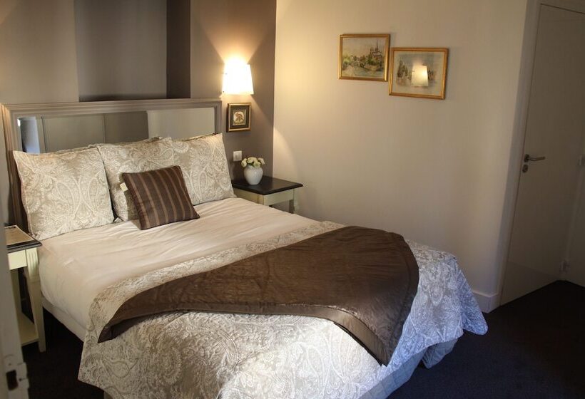 Family Suite, Restaurant Du Parc En Bord De Rivière