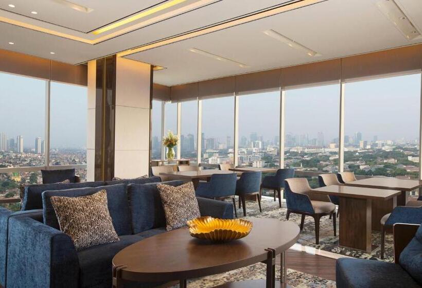 Номер Клуб Кровать Кинг, Sheraton Grand Jakarta Gandaria City