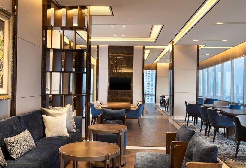 Люкс Клуб, Sheraton Grand Jakarta Gandaria City