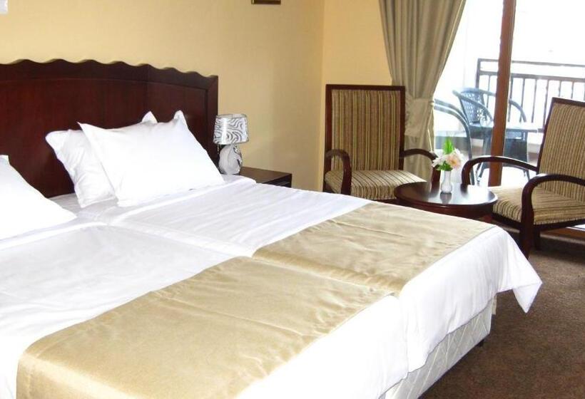 Номер Стандарт с Балконом, The Vineyards Spa & Resort