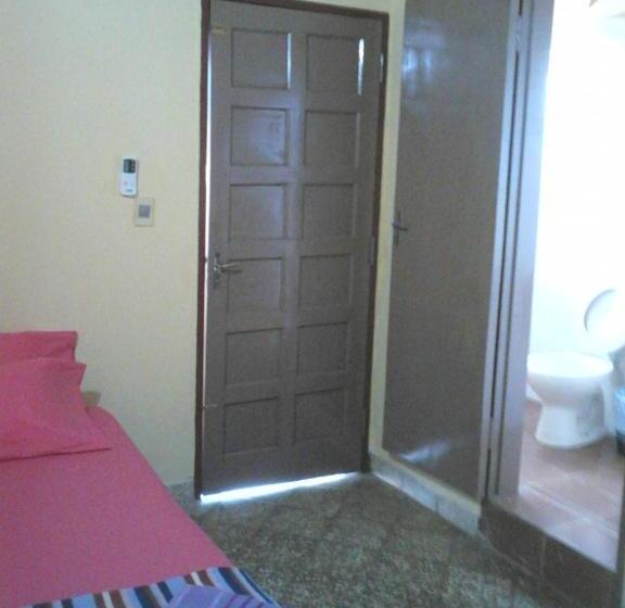 اتاق استاندارد یک نفره, Nueva Alborada Lodging House