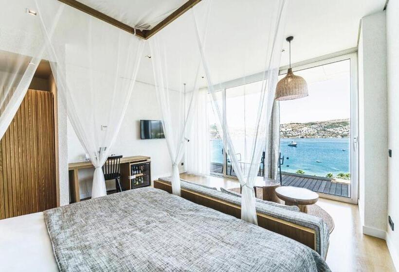 Номер Deluxe Вид на Море с Балконом, Cape Bodrum Luxury Hotel & Beach