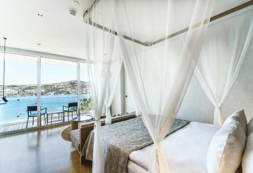 Номер Deluxe Вид на Море с Балконом, Cape Bodrum Luxury Hotel & Beach