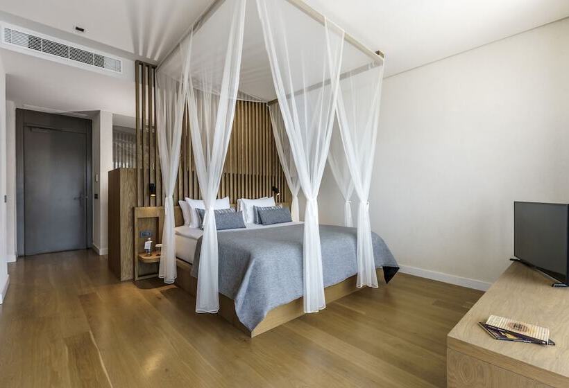 Номер Deluxe Вид на Море с Балконом, Cape Bodrum Luxury Hotel & Beach