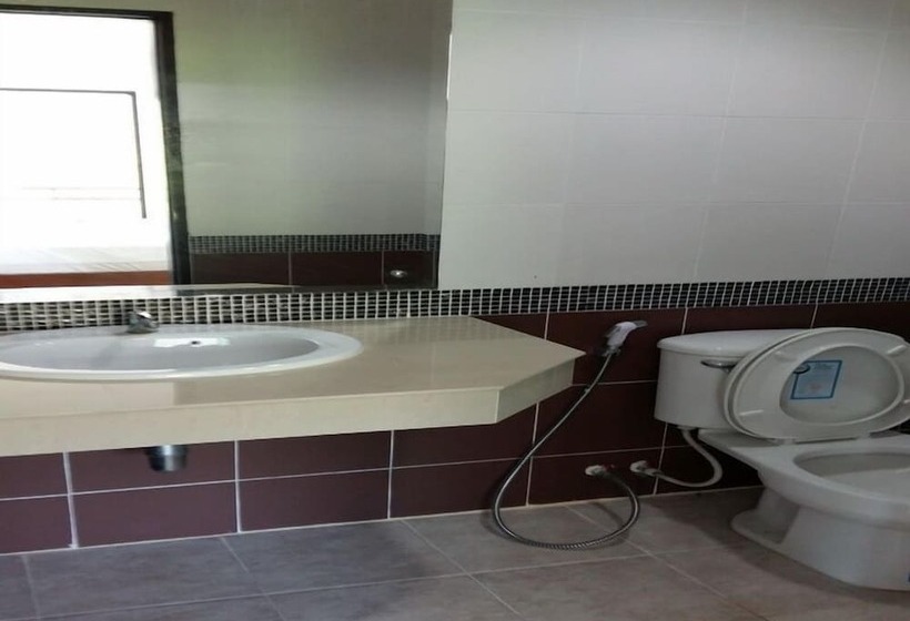 ルームシェアのワンベッド, M Hostel Lanta