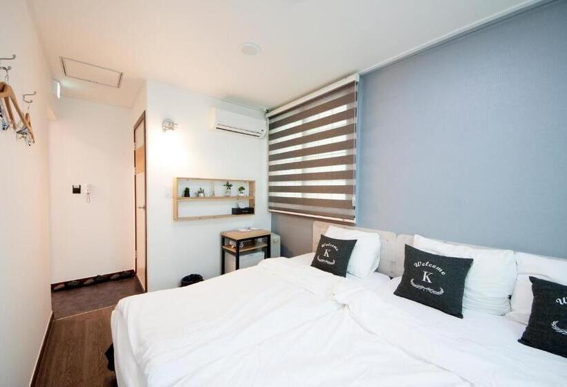 Quarto Triplo Estandar, K Guesthouse Dongdaemun