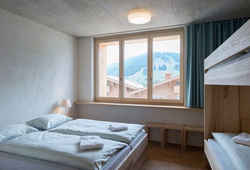 اتاق استاندارد چهارنفره با سرویس بهداشتی مشترک, Saanen Gstaad Youth Hostel