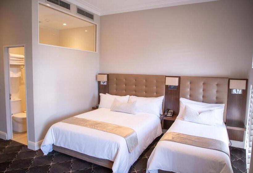 Quarto Familiar, Royal Hotel Randwick