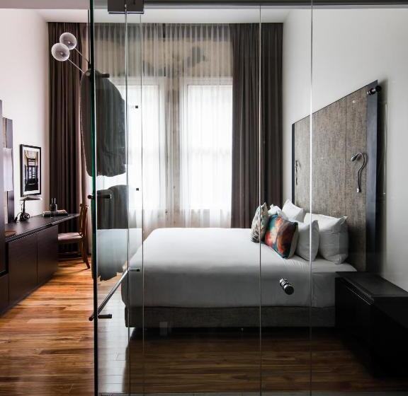 스탠다드 룸 킹사이즈 침대, The Old Clare Hotel, Independent Collection By Evt