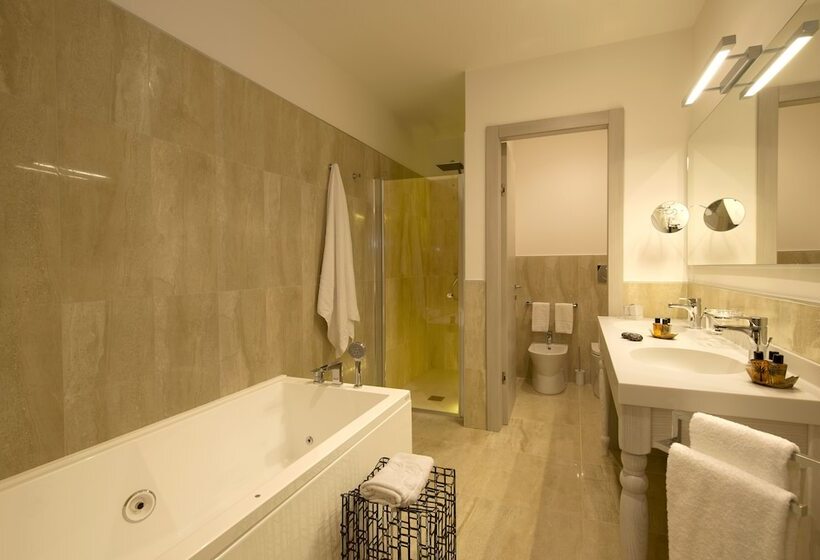 سوئیت با تخت بزرگ, Wellness Spa Hotel Principe Fitalia